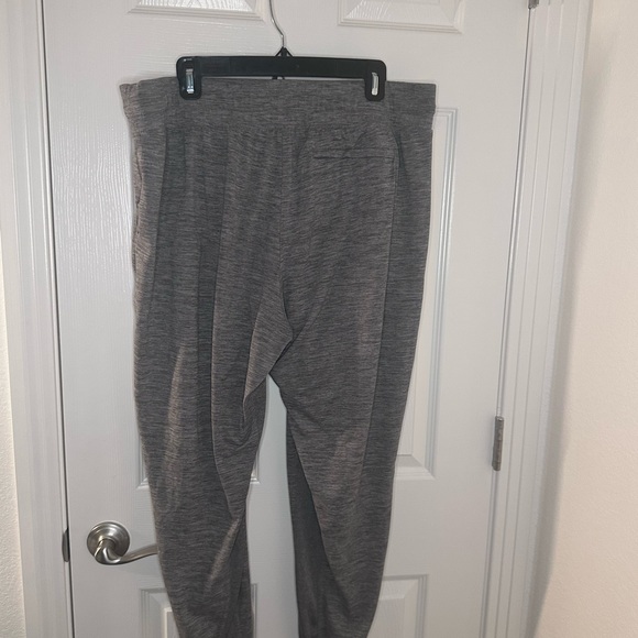 GAP Marled Charcoal Joggers – Size XL – Soft Stretch Athleisure - Picture 3 of 10